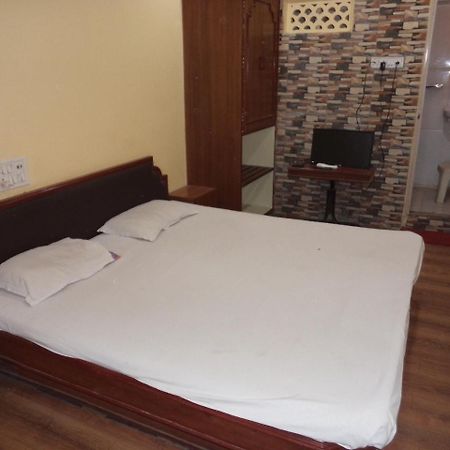 Hotel Neelkamal Indore Exterior photo