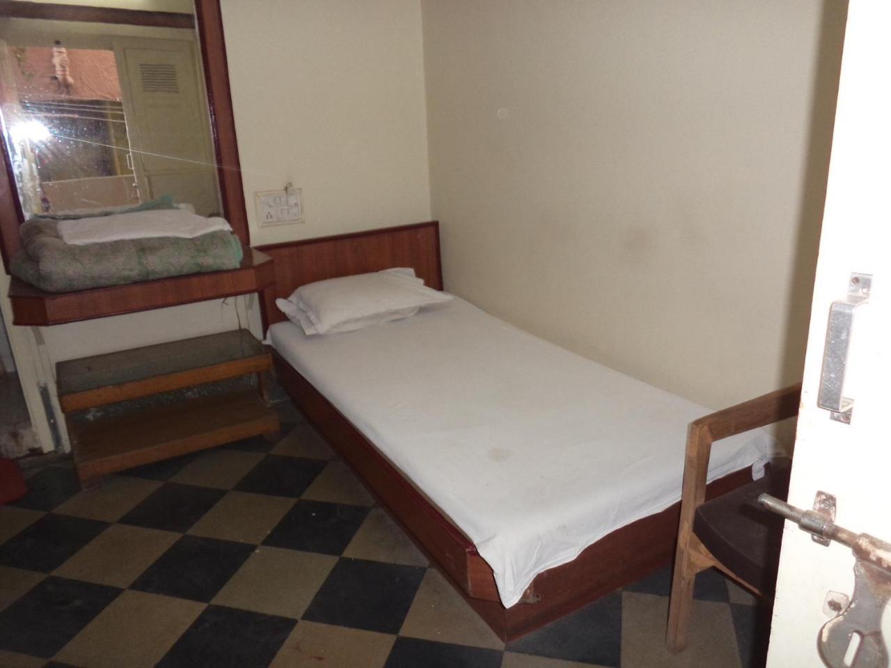 Hotel Neelkamal Indore Exterior photo